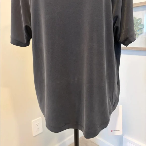 lululemon Black Drapey Softstreme Boatneck Short Sleeve Top NWT! - Picture 8 of 13